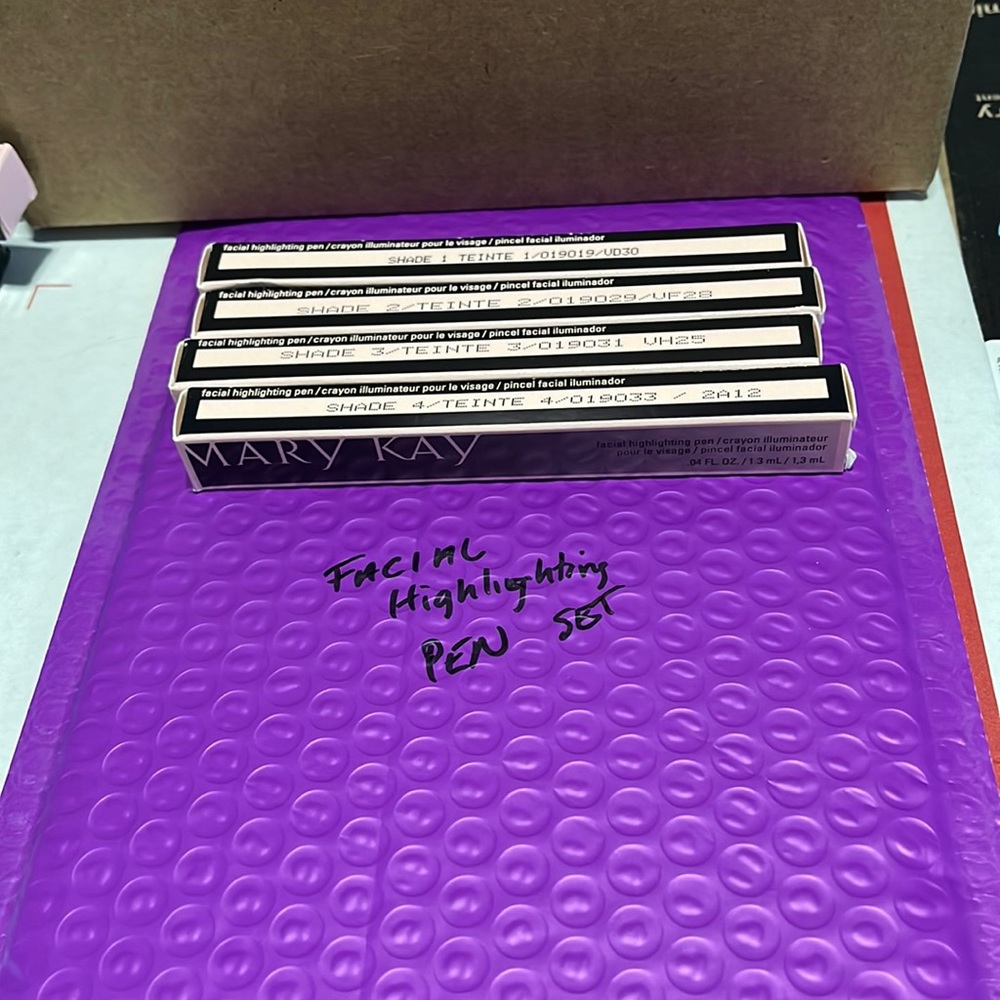LOWEST PRICE AVAILABLE - Mary Kay Various Facial Highlighting Pens